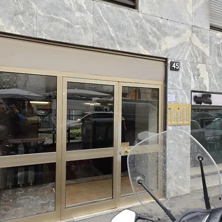 Center Navigli Renewed With Ac, Wifi 800mbits, Metro Link To Airport And Station Apartment *